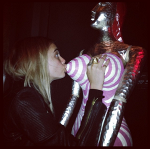 @caradelevingne2