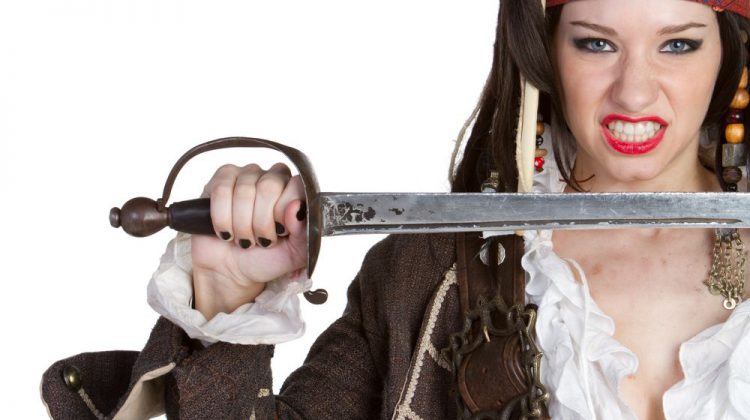 Mary Read y Anne Bonny, piratas lesbianas