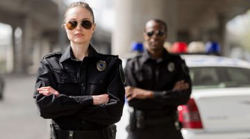 policía